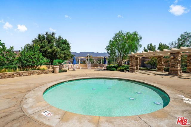 18080 Tanzanite Road, San Bernardino, CA 92407