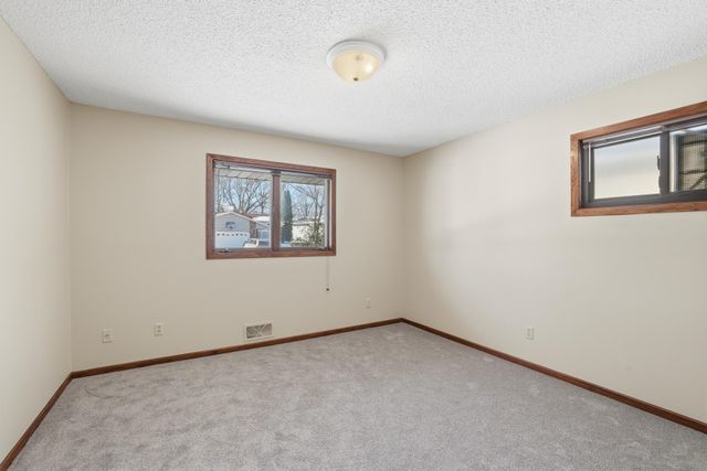 9193 Harkness Avenue S, Cottage Grove, MN 55016