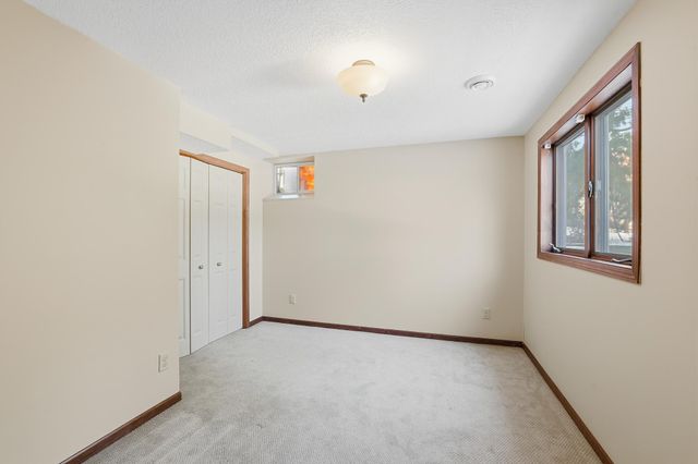 9193 Harkness Avenue S, Cottage Grove, MN 55016