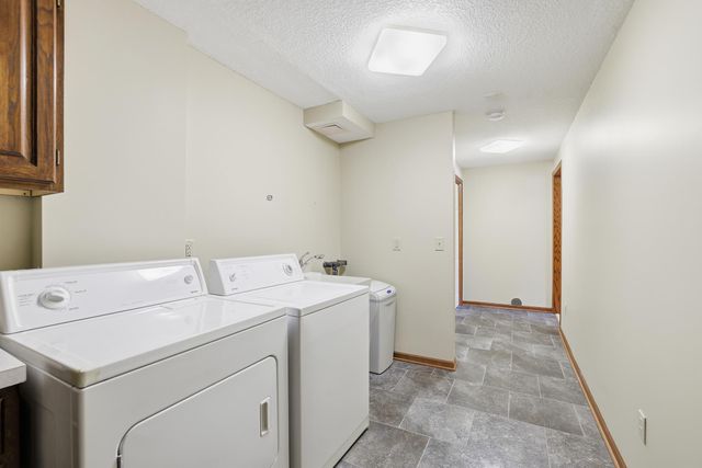 9193 Harkness Avenue S, Cottage Grove, MN 55016