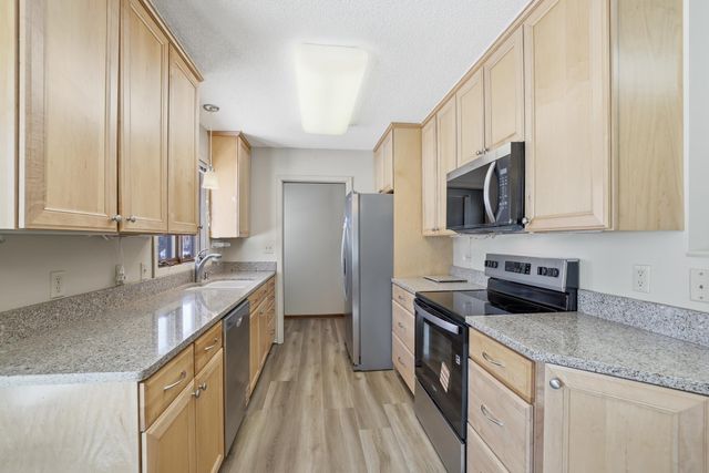 9193 Harkness Avenue S, Cottage Grove, MN 55016