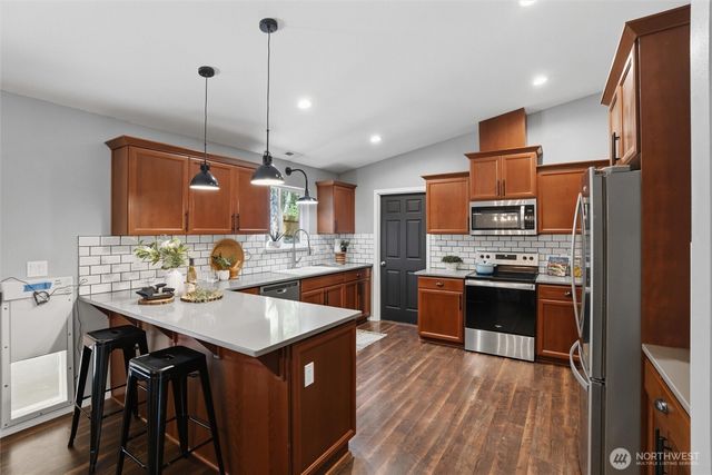86 Rainier Lane, Port Ludlow, WA 98365