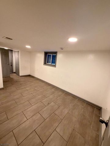 133 Mallory Ave, Jersey City, NJ 07304