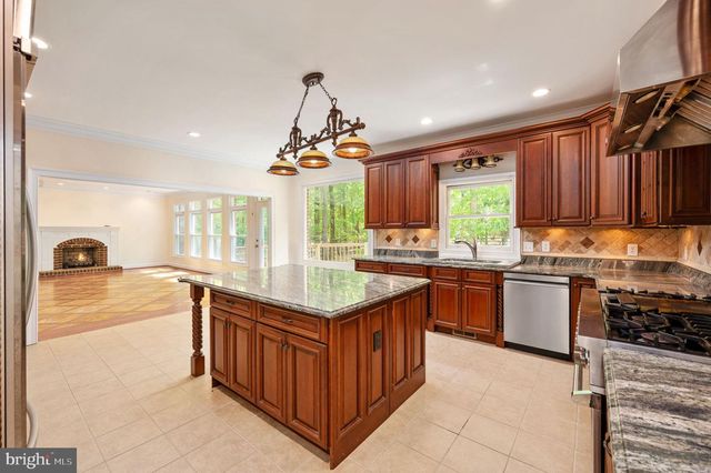 11326 FAWN LAKE PKWY, Spotsylvania, VA 22551