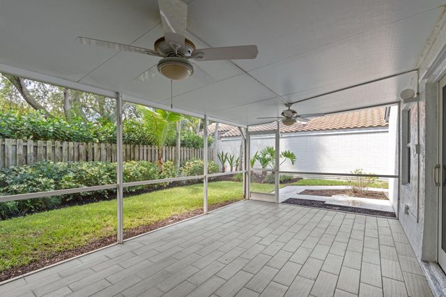 4120 NW 1st Court, Delray Beach, FL 33445