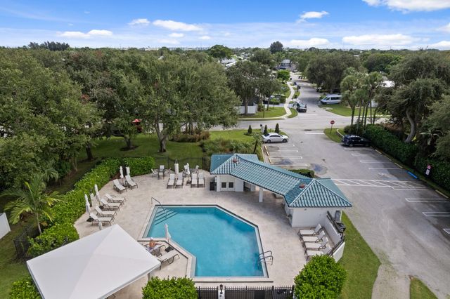 4120 NW 1st Court, Delray Beach, FL 33445