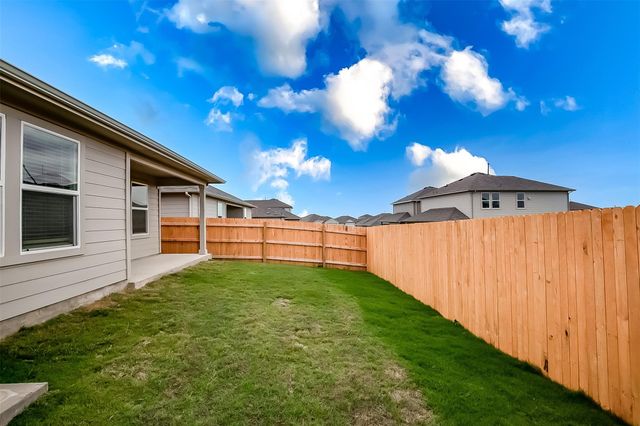 490 Evergreen Sumac LOOP, Kyle, TX 78640