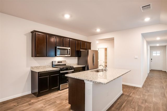 490 Evergreen Sumac LOOP, Kyle, TX 78640