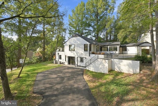 5213 ACACIA AVE, Bethesda, MD 20814