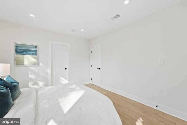 5213 ACACIA AVE, Bethesda, MD 20814