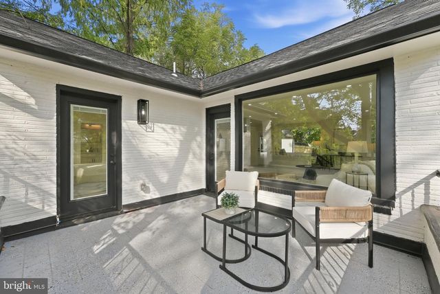5213 ACACIA AVE, Bethesda, MD 20814