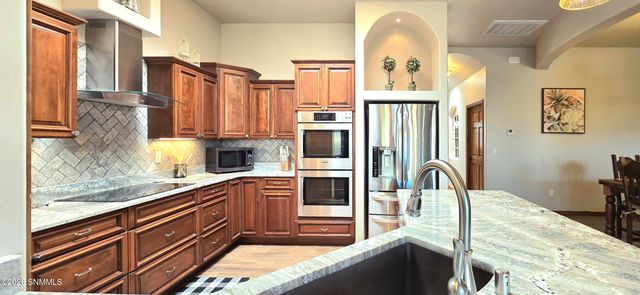 1980 Calle De Fuerte, Las Cruces, NM 88011