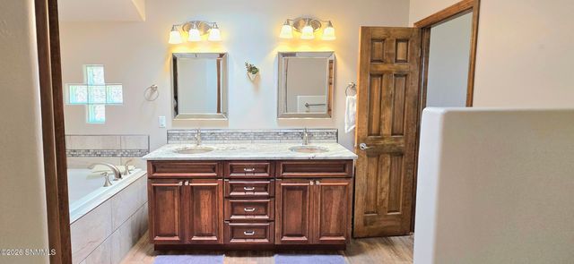 1980 Calle De Fuerte, Las Cruces, NM 88011
