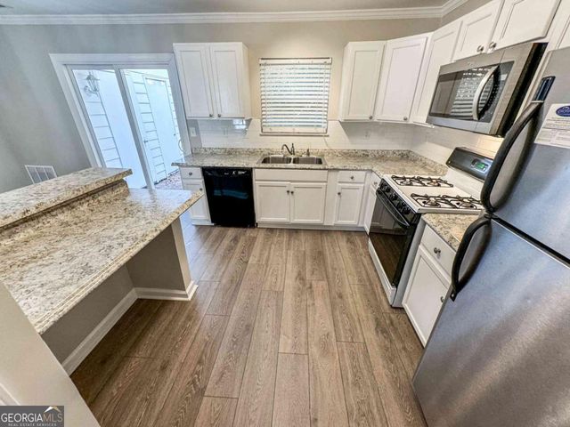 3575 Kennesaw Station Drive NW, Kennesaw, GA 30144