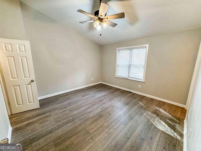 3575 Kennesaw Station Drive NW, Kennesaw, GA 30144