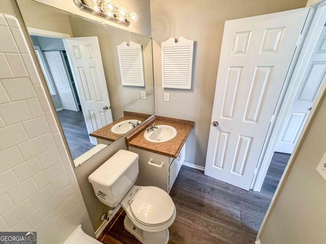 3575 Kennesaw Station Drive NW, Kennesaw, GA 30144