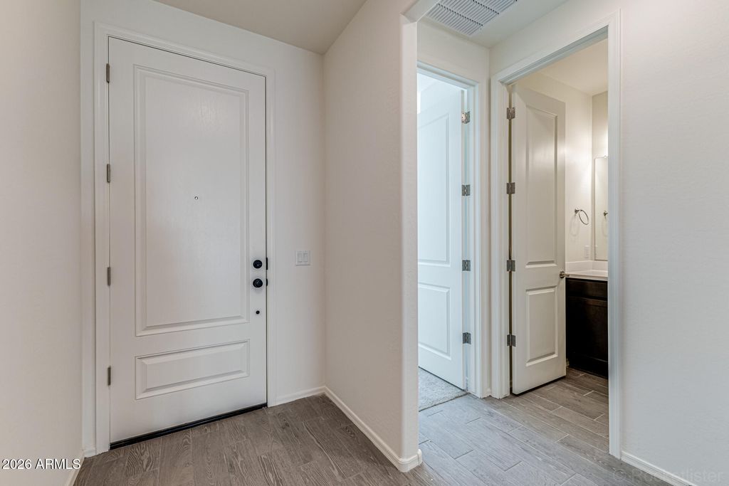 18230 W AVENIDA DEL SOL Drive, Surprise, AZ 85387 — photo 5