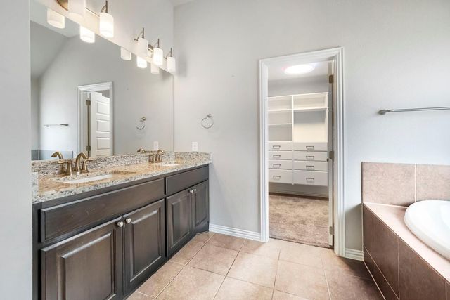2204 Bonavista WAY, Leander, TX 78641