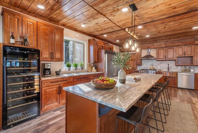 215 Carnelian Bay Avenue, Carnelian Bay, CA 96140