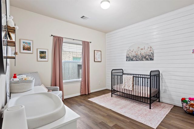 223 Harbor Bend Lane, Dickinson, TX 77539