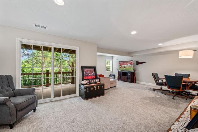 716 E 110th Terrace, Kansas City, MO 64131