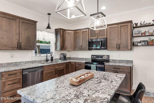 1508 Roxy Lane, Maryville, TN 37803