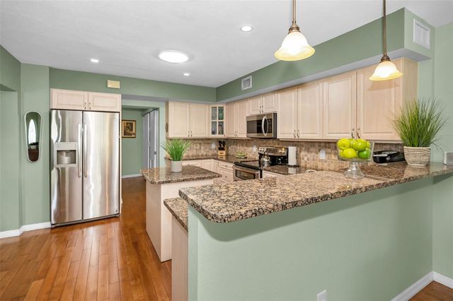 250 ROSERY ROAD NW 218, Largo, FL 33770