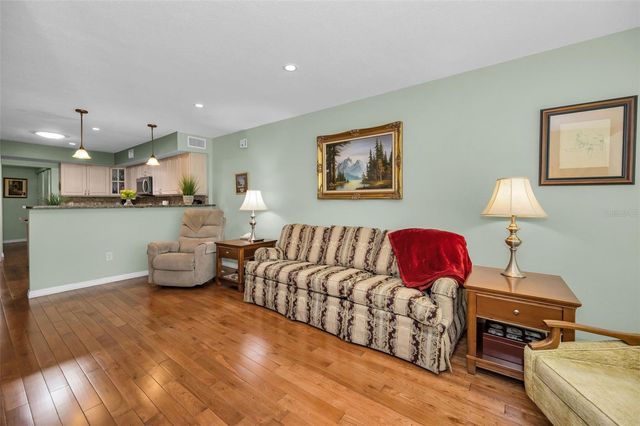 250 ROSERY ROAD NW 218, Largo, FL 33770