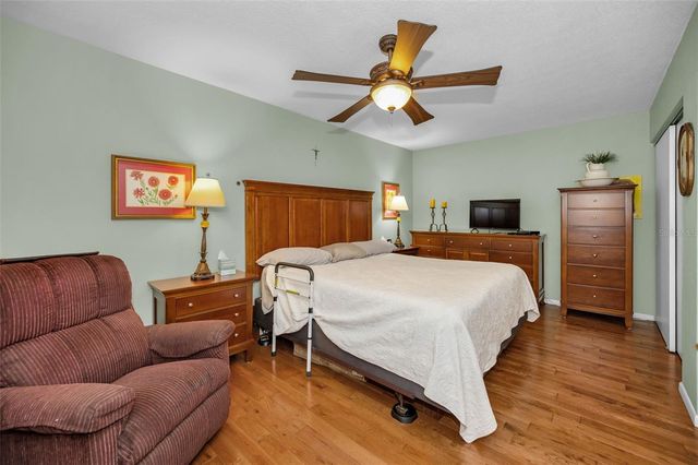 250 ROSERY ROAD NW 218, Largo, FL 33770