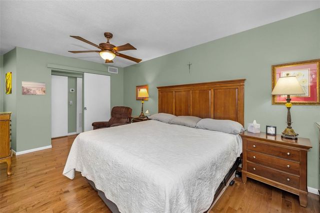 250 ROSERY ROAD NW 218, Largo, FL 33770