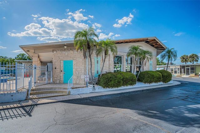 250 ROSERY ROAD NW 218, Largo, FL 33770