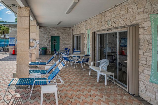 250 ROSERY ROAD NW 218, Largo, FL 33770