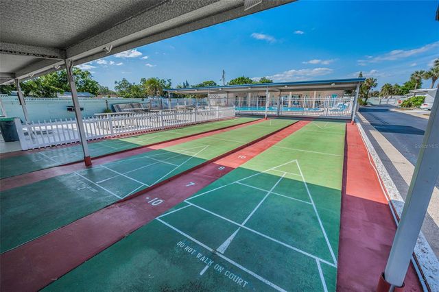 250 ROSERY ROAD NW 218, Largo, FL 33770