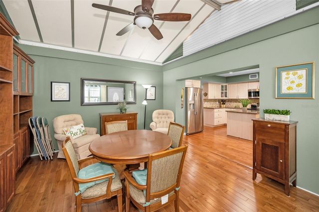 250 ROSERY ROAD NW 218, Largo, FL 33770