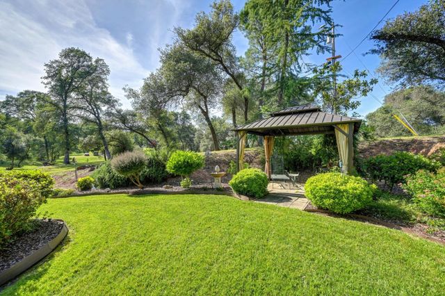 4840 Frog Pond Rd, Newcastle, CA 95658
