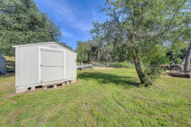 4840 Frog Pond Rd, Newcastle, CA 95658
