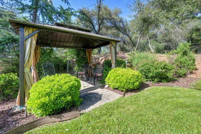 4840 Frog Pond Rd, Newcastle, CA 95658
