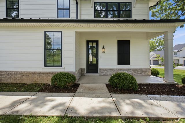 3548 Harper Woods Lane, Lexington, KY 40515