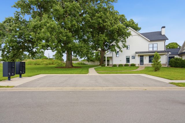 3548 Harper Woods Lane, Lexington, KY 40515
