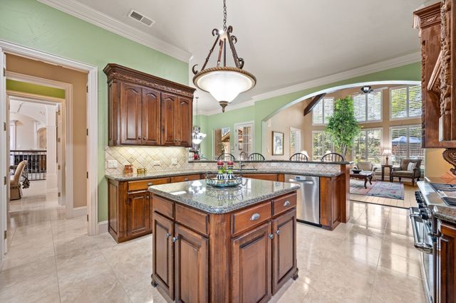 2308 Hawthorne Avenue, Colleyville, TX 76034