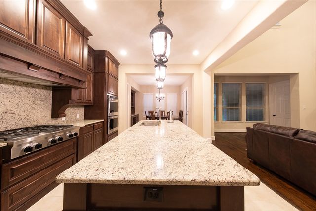 879 Grassy Shore Court, Allen, TX 75013