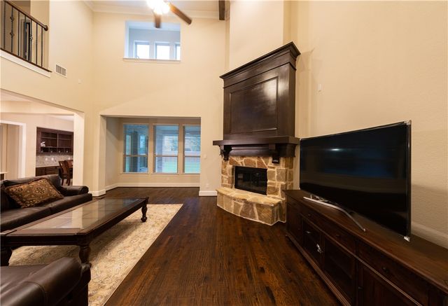 879 Grassy Shore Court, Allen, TX 75013