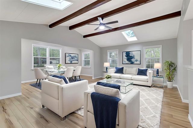 172 Pine Needle St, Onalaska, TX 77360