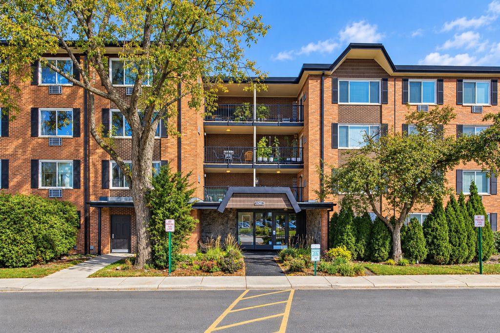 1207 S Old Wilke Road 210, Arlington Heights, IL 60005 — exterior