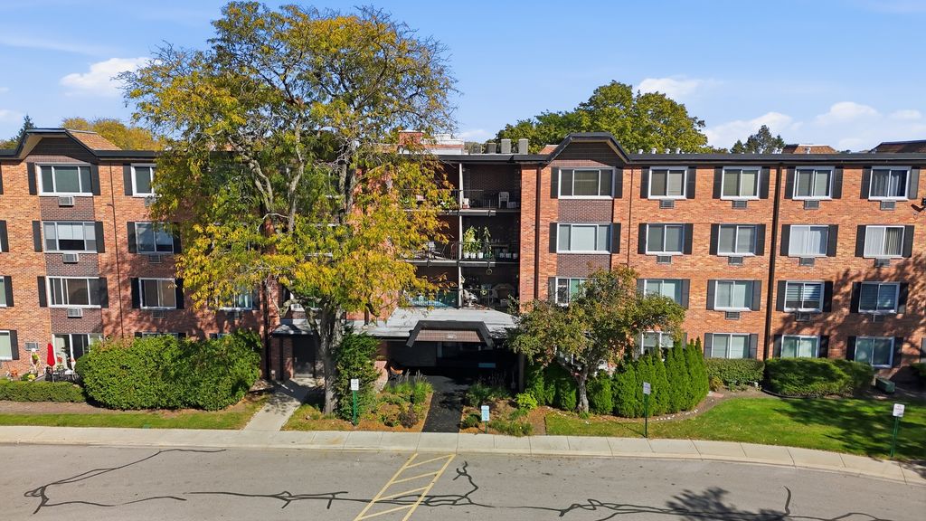 1207 S Old Wilke Road 210, Arlington Heights, IL 60005 — photo 2