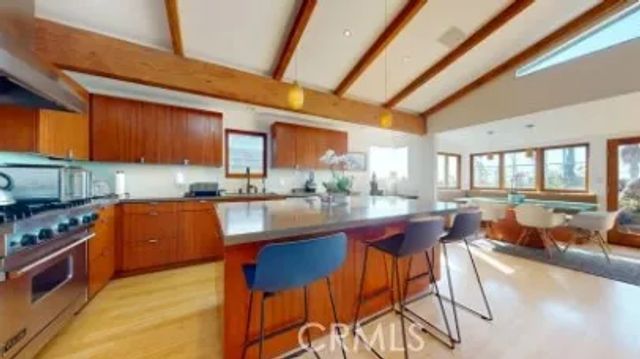 3205 Bayview Drive 4-3206, Manhattan Beach, CA 90266