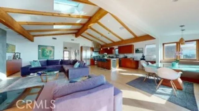 3205 Bayview Drive 4-3206, Manhattan Beach, CA 90266