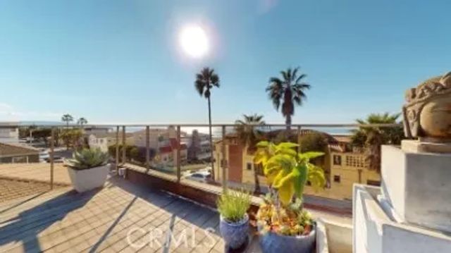 3205 Bayview Drive 4-3206, Manhattan Beach, CA 90266