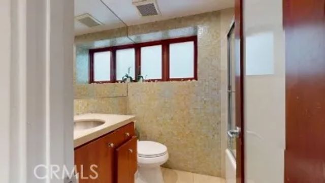 3205 Bayview Drive 4-3206, Manhattan Beach, CA 90266