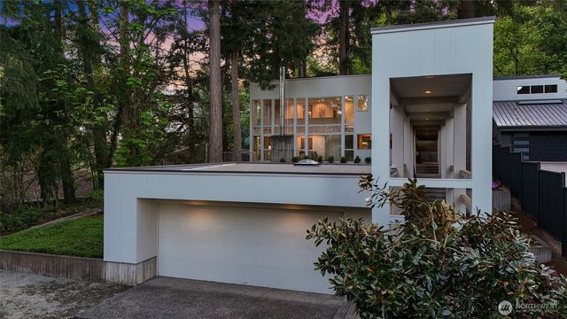 2261 W Lake Sammamish Parkway SE, Bellevue, WA 98008